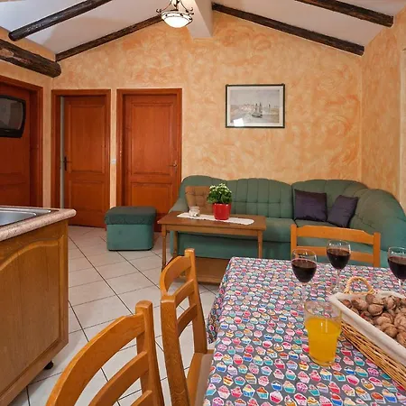 Gasthof Korsa In Sveti Lovrec * Istrien Sveti Lovreč Pazenatički
