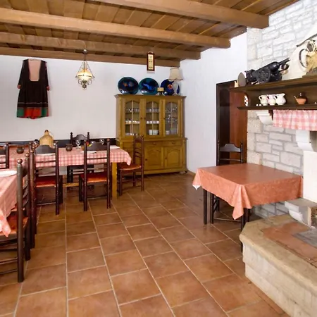 Gasthof Korsa In Sveti Lovrec * Istrien Sveti Lovreč Pazenatički